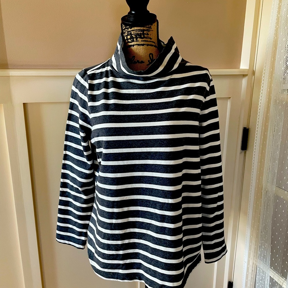 Lands’End cowl neck